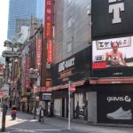 江頭2:50のメッセージ動画が渋谷センター街で放送「コロナ収束に少しでも役に立てれば」