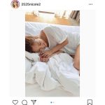 藤田ニコル、彼氏目線を楽しめるまったり寝起きショットを公開！「彼女感がたまらん！」「添い寝したい」