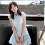 「魔進戦隊キラメイジャー」出演の工藤美桜、『週刊ヤングジャンプ』で初水着姿を披露