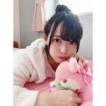 ラストアイドル 松本ももな、ピンクの部屋着でドキドキ添い寝ショット公開！「パジャマ天使」「癒しの空間だ」