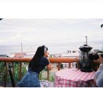 芳根京子が近況報告と共に、1st写真集の蔵出しオフショットを公開「一緒に振り返ってくれたら嬉しいです」