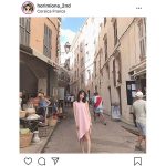 乃木坂46 堀未央奈、美脚がチラリな写真集オフショット「ほんとにかわいい」「ピンクのワンピ似合ってる」