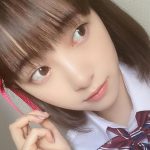 乃木坂46 堀未央奈、『君の名は。』の再現コスプレを披露！「リアル三葉や」「制服姿似合いすぎ」