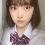 乃木坂46 堀未央奈、『君の名は。』の再現コスプレを披露！「リアル三葉や」「制服姿似合いすぎ」