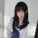 伊織もえ、「黒髪×セーラー」ショットと共に独自の理論を展開「最高です」「賢いですね笑」