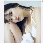 永尾まりや、透明感ある美麗グラビアショット公開！