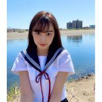黒木ひかり、現役セーラー服ショット公開「ヤングキングBULL」で2カ月連続表紙