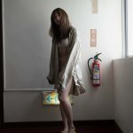 小室さやか、約1年ぶりに「週プレ」でクール＆ビューティーなグラビア披露！