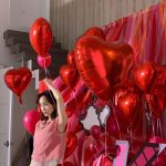 ももクロ 百田夏菜子、真っ赤に彩られた「ヤングジャンプ」オフショットに「世界一赤似合う可愛い」