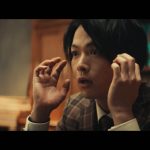 中村倫也が探偵に扮してニキビの謎を解き明かす！？