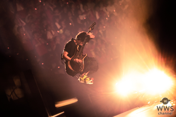 UVERworld、伝説の「男祭り」東京ドーム公演がいよいよWOWOWで放送