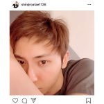 AAA 與真司郎、深夜の添い寝ショットに歓喜の声！「夜中にイケメンはずるい」「ドアップ感謝」