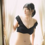 我妻ゆりか、個性の補聴器を付けてグラビア初登場「一生の宝物です」