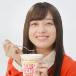 橋本環奈、カップヌードルの美味しさを満面の笑顔で届ける！