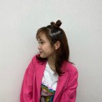 尾碕真花の「ツノヘア」ショットに「待ってましたー！」「衣装と髪型毎回楽しみです」と反響