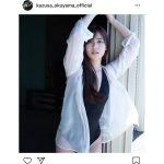 奥山かずさ、シースルーシャツ越しの美肌ショットを披露！2nd写真集の表紙も公開