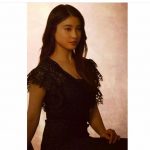 土屋太鳳、まるで聖母のような「天皇賞」ポスターオフショットを披露「女神ですね」