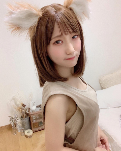 「どんぎつね」のコスプレで話題の橘ひと美、プラチナムプロダクションに所属へ