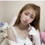 NMB48 吉田朱里、肩出し部屋着ショットに反響「すっぴん風メイクかわいいー」「ラフな感じ好き」」