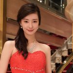 宮本茉由、連続ドラマ「竜の道 二つの顔の復讐者」で初のホステス役に挑戦！