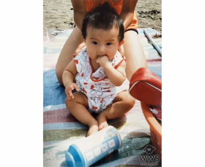 鈴木亜美が自身の赤ちゃんの頃の写真を公開！今年2月に産まれた次男とそっくりすぎると話題に