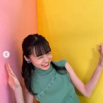 莉子、印象の異なるオフショットを公開　ファンから「くしゃって笑うりこちゃんの笑顔本当に可愛い」の声！