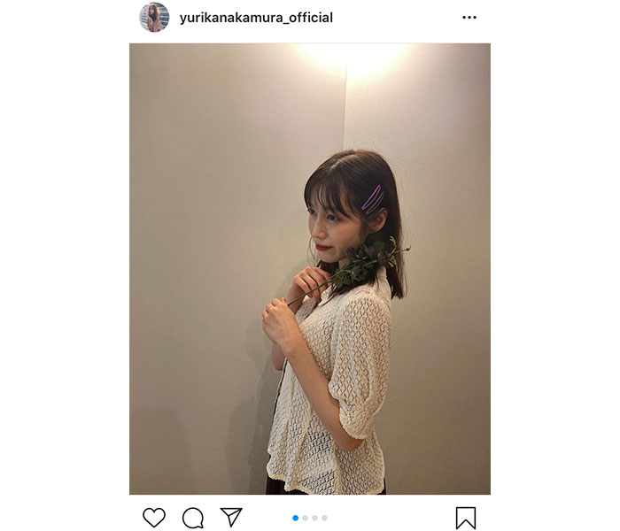 中村ゆりか、お茶目な室内ポートレートを公開「ギルティからは想像できない」「本当に可愛いすぎますっ！」