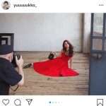 新木優子、妖艶な赤ドレスオフショットに反響「女神すぎて泣ける」