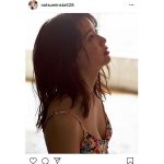 平嶋夏海、艶やかな表情に惹きこまれる湿り気グラビアショットを公開