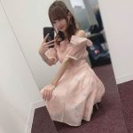 花咲れあ、巻き髪ハーフアップの清楚系コーデを披露！「れあたんマジ綺麗」「惚れちゃいそー」