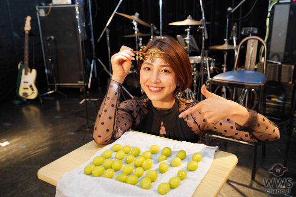 吉川友、半年ぶりのワンマンライブで粒数えに挑戦！「32粒、数えたー！」