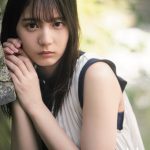 日向坂46 小坂菜緒、圧倒的な美を放つ表紙ビジュアルが解禁！＜blt graph.＞