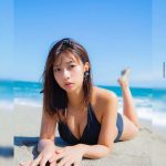 大貫彩香、久々の黒ビキニショットに釘付け！「躍動感！」「気持ち良さそう」