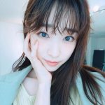 高橋ひかる、ワンショルダーのトップスで肩出し自撮り投稿！「めっちゃ可愛いです」「ひかるちゃん見ると元気でます」