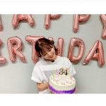 AAA 宇野実彩子が誕生日ドレスコーデを披露「本当に美人で素敵です」「シンデレラはドレスが似合いますね」