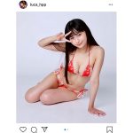 望月琉叶、鮮烈な赤ビキニを大胆披露！「お見事なスタイル」「最高であります」