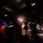 "美人サックス奏者"中村有里が、配信LIVEを実施。ファンからも賞賛の声多数！