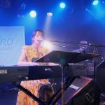 現役女子高生シンガーソングライター・山出愛子、イマドキ女子高生のリアル。日頃、口では言えない事が盛り沢山の新曲「はなまる」ライブ映像が公開！「もう愛想笑いはしたくない！」