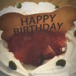 AAA 與真司郎、18歳の愛犬の誕生日を祝福「大先輩すぎて、今日から敬語使おう」