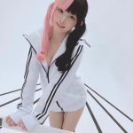 えなこ、履いてるか気になる際どいセクシーSHOTに悶絶「本当にびっくりした」