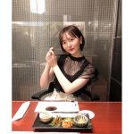 HKT48 森保まどか、彼女感溢れる焼き肉デート風ショットを公開「こんな笑顔見れるなら最高やな！！ 」「食べずに焼かせていただきます！！」