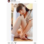 望月琉叶、片膝美脚ショットと共にオリコン演歌部門1位を報告！「本当に本当にありがとうございました」