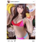 真島なおみ、南国を感じさせるグラビアでムチムチボディを披露！「果物が目に入らない」