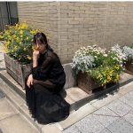 大友花恋、「よく見たら、透けている」シースルーの黒ワンピースコーデを公開