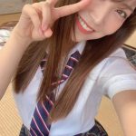 NMB48 白間美瑠、可愛すぎる制服オフショットに「ヤンチャなJK感」「めちゃ似合いますね」と反響！