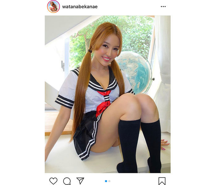 サイバージャパンダンサーズ・渡辺加苗が「見えそうで見えない」魅惑のセーラー服ショットを披露！