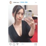 元アナウンサー・薄井しお里、埋もれてしまいたくなるぐらいのセクシーな胸元にメロメロ