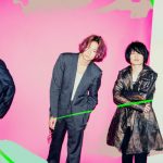 [Alexandros]川上洋平、プラダMiyashita Park店でのスタイリッシュなスーツ姿に称賛の声！