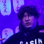 【ライブレポート】岡崎体育が笑いを封印？氣志團万博2020のステージで新境地のバラードを披露。