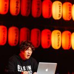 【ライブレポート】岡崎体育が笑いを封印？氣志團万博2020のステージで新境地のバラードを披露。